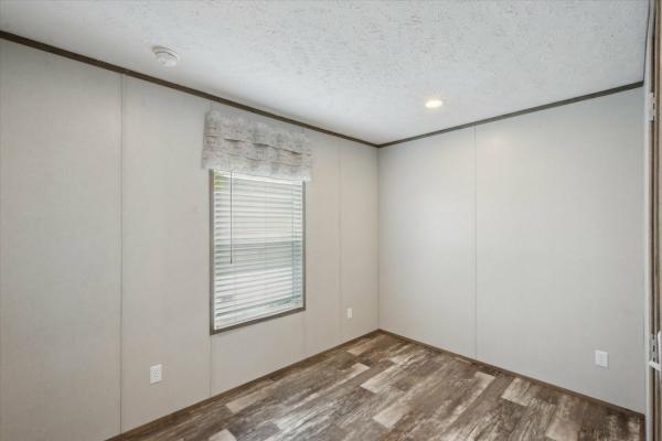 2025 Clayton 76 Grand Living  Home