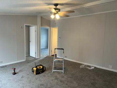 Photo 4 of 11 of home located at 308 West Meadow Drive Batavia, OH 45103