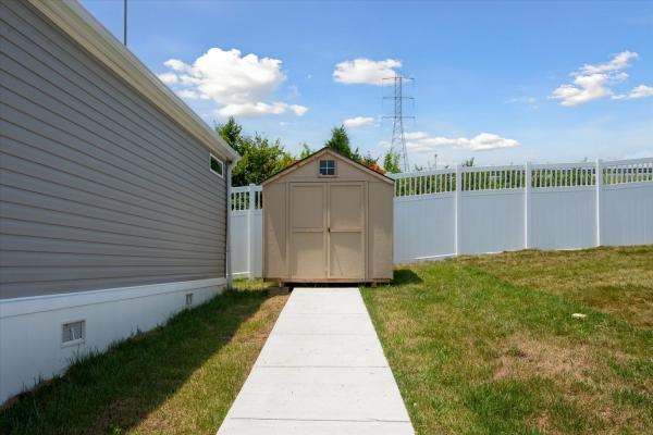 2025 Clayton 76 Grand Living  Home