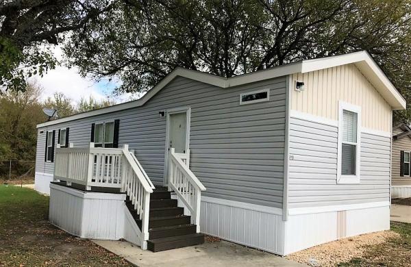 Photo 1 of 2 of home located at 5475 Southcross Ranch Rd #210 San Antonio, TX 78222