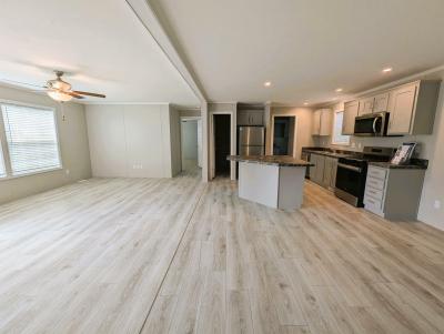 Mobile Home at 84 Valley Stream Mountain Top, PA 18707