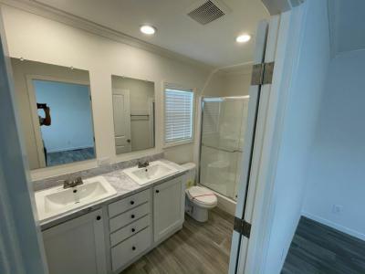 Photo 4 of 15 of home located at 10201 W Beaver St #281 Jacksonville, FL 32220