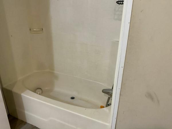 2005 Holly Park Inc Holly Park Manufactured Home