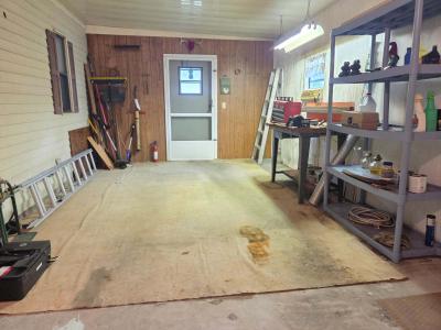 Photo 4 of 19 of home located at 507 West Moore Drive Auburndale, FL 33823