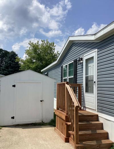 Photo 3 of 3 of home located at 16430 Park Lake Rd #170 East Lansing, MI 48823