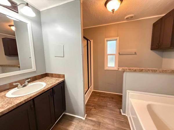 2014 Clayton Homes Inc Yes Mobile Home