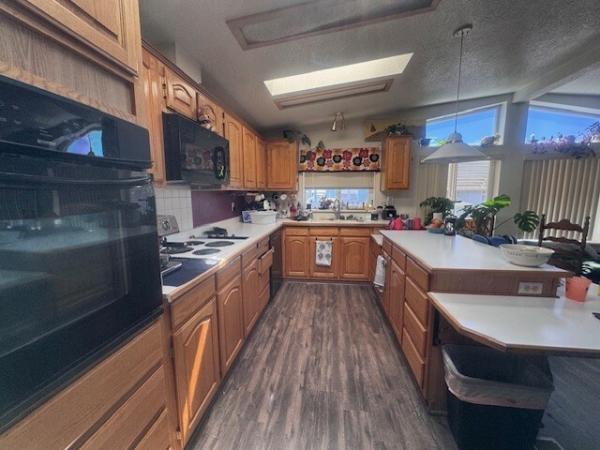 1992 SILVER CREST Mobile Home