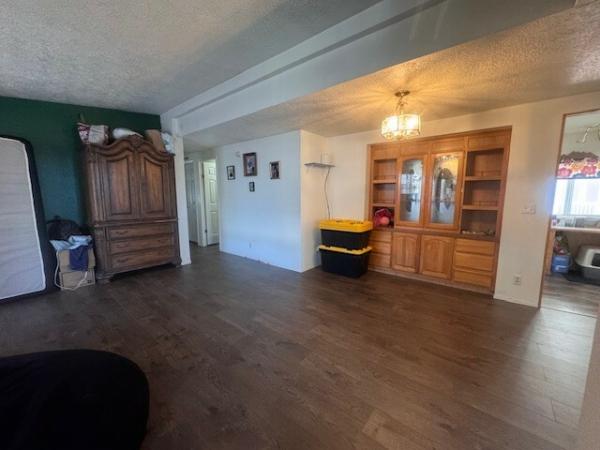 1992 SILVER CREST Mobile Home