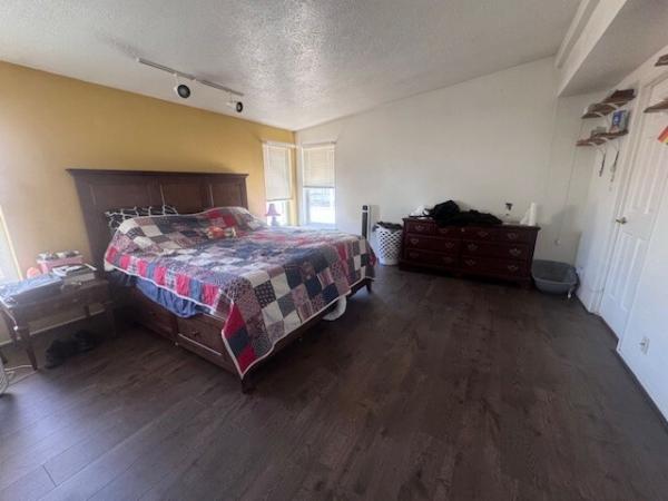 1992 SILVER CREST Mobile Home