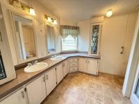1994 Homes of Merit Twin Manor Manufactured Home
