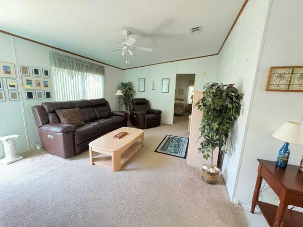 2000 Palm Harbor HS Manufactured Home