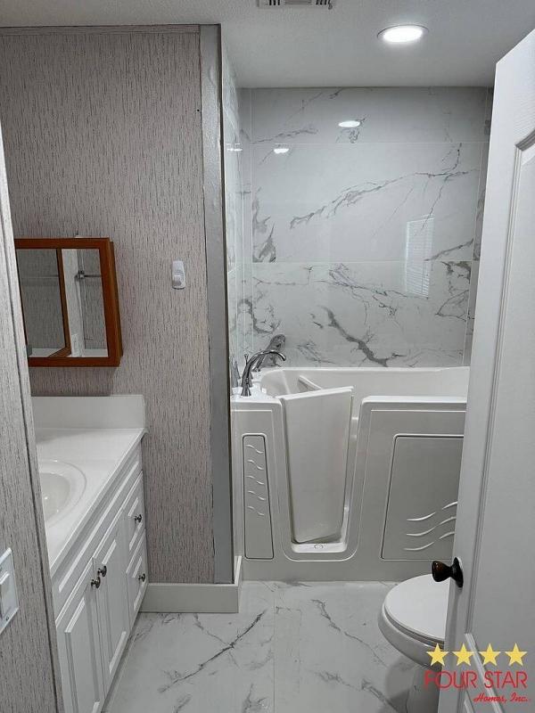 2013 Fleetwood  Home