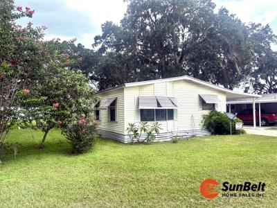 Photo 2 of 26 of home located at 1025 Autumn Leaf Circle Wildwood, FL 34785