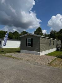 2024 Commodore Mobile Home