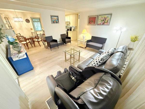 AGE 40+ PARK Mobile Home