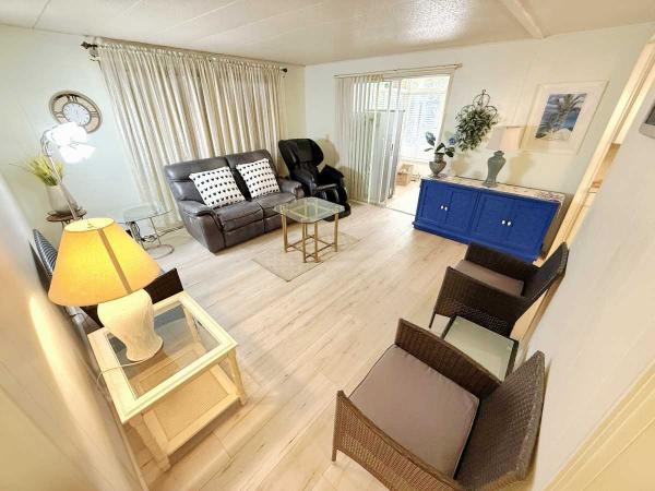 AGE 40+ PARK Mobile Home