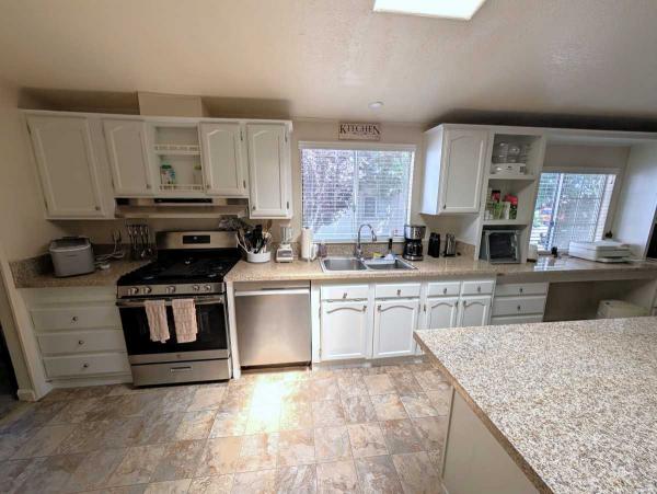 1992 Skyline Lexington Mobile Home
