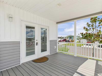 Photo 2 of 13 of home located at 6174 SE Loyd Lane Keystone Heights, FL 32656