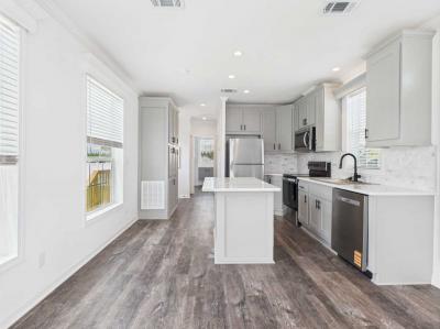 Photo 4 of 13 of home located at 6174 SE Loyd Lane Keystone Heights, FL 32656