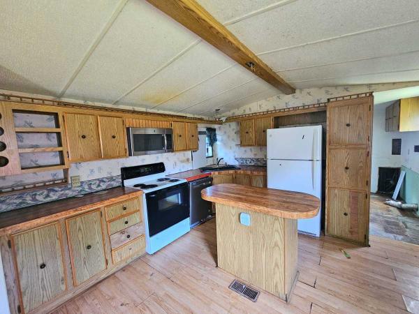 1986 Detroiter Manufactured Home