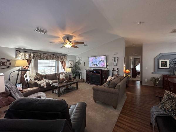 2005 Cavco Manufactured Home