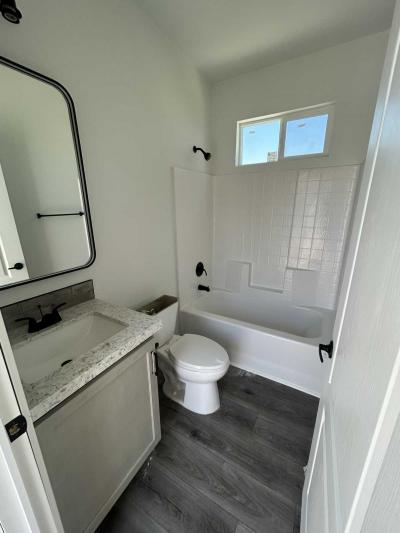 Photo 5 of 20 of home located at 10525 Somerset Blvd #40 Bellflower, CA 90706