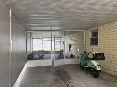 Mobile Home at 11940  Us Hwy 301 N Lot #76 Thonotosassa, FL 33592