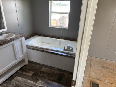 Photo 4 of 9 of home located at 2304 Darnall Rd Lot 4 New Iberia, LA 70560
