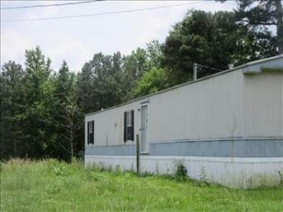 Photo 3 of 4 of home located at 1291 Daniels Chapel Eva, AL 35621