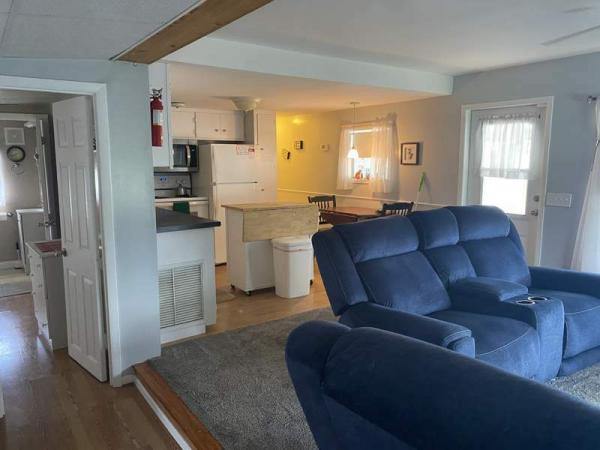 1971 Barrington Manufactured Home