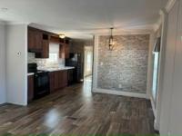 2022 Live Oak Homes Chestnut L-5562E-Oak Manufactured Home