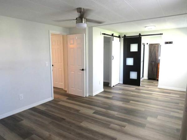 1979 Schult Manufactured Home