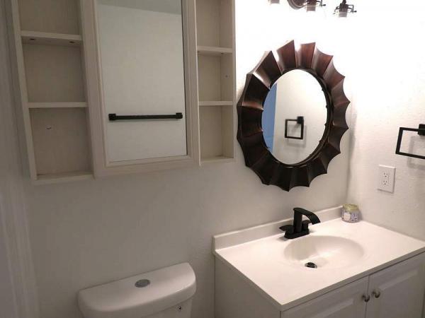 1979 Schult Manufactured Home