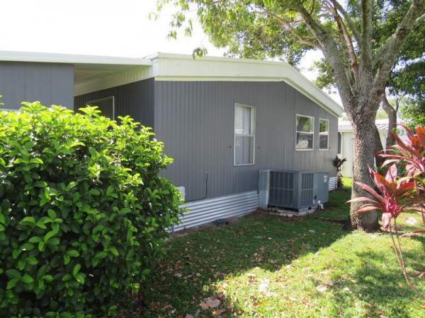 1979 Schult Manufactured Home