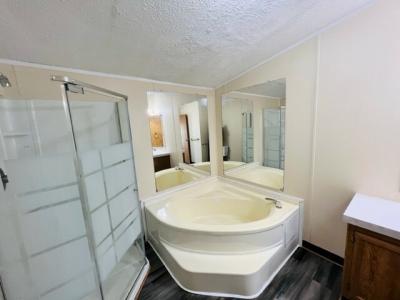 Photo 5 of 7 of home located at 4139 Chelsea Ct. Jackson, MI 49201