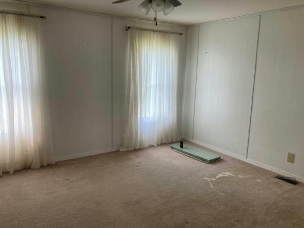 1990 Schult Chelsea Manufactured Home