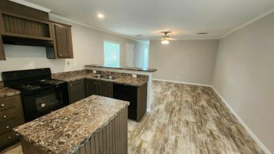 Photo 4 of 13 of home located at 6776 Townsend Rd., #50 Jacksonville, FL 32244