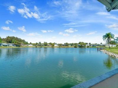 Photo 2 of 4 of home located at 7300 20th Street #138 Vero Beach, FL 32966