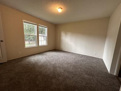 Photo 5 of 10 of home located at 14477 Trillium Circle Grand Haven, MI 49417