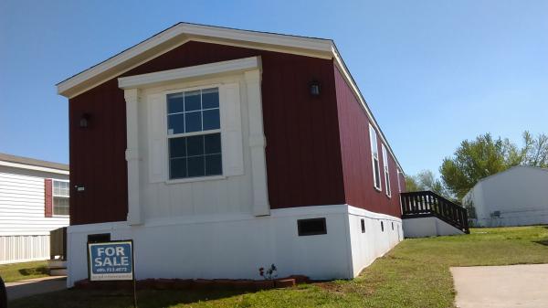 Photo 1 of 2 of home located at 8814 Misty Hollow Drive Lot 25 Midwest City, OK 73110