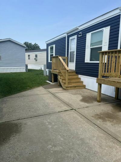 Photo 3 of 8 of home located at 8800 S. Harlem Ave #314 Bridgeview, IL 60455