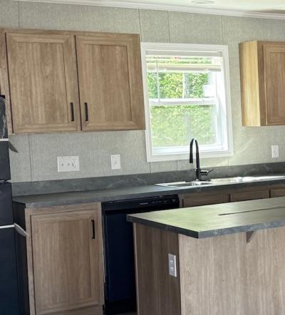 Photo 3 of 8 of home located at 2191 East Ohio Pike 173 Amelia, OH 45102