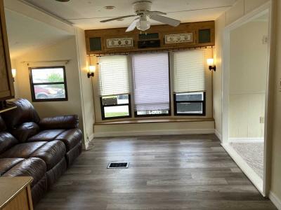 Photo 5 of 23 of home located at 37514 Anna Maria Ln Zephyrhills, FL 33541