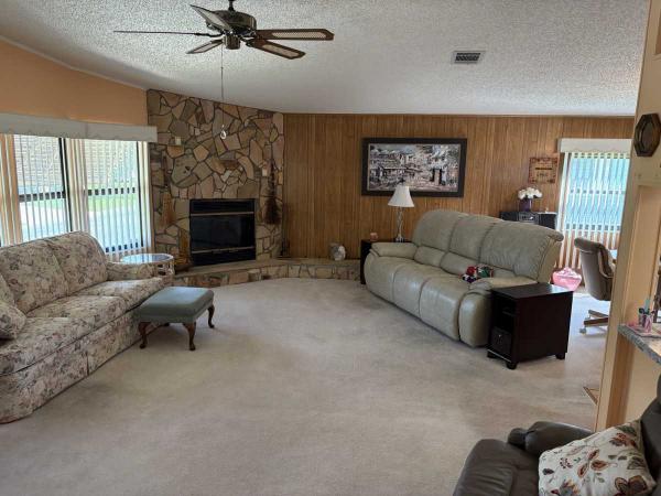 1987 Palm Harbor Manufactured Home