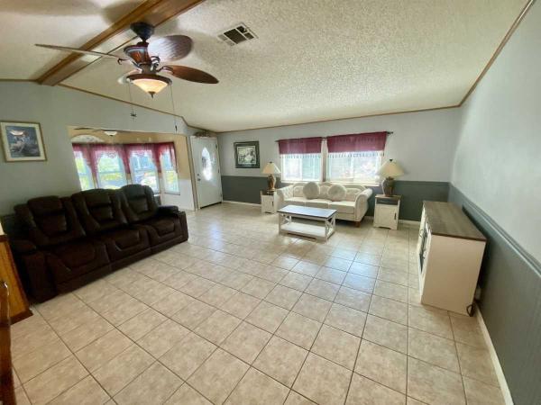 1988 Palm Manufactured Home