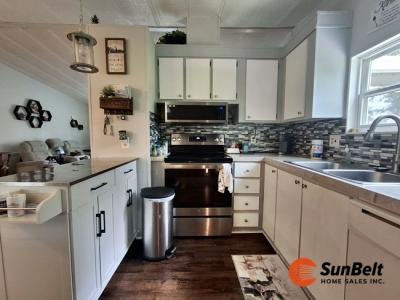 Photo 5 of 65 of home located at 1005 W Gleneagles Unit C Ocala, FL 34472