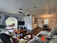 1986 Barrington Manufactured Home