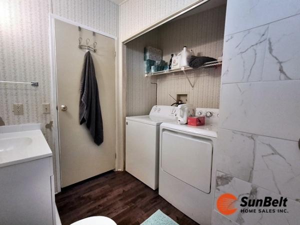 1986 Barrington Manufactured Home
