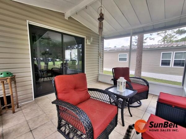 1986 Barrington Manufactured Home