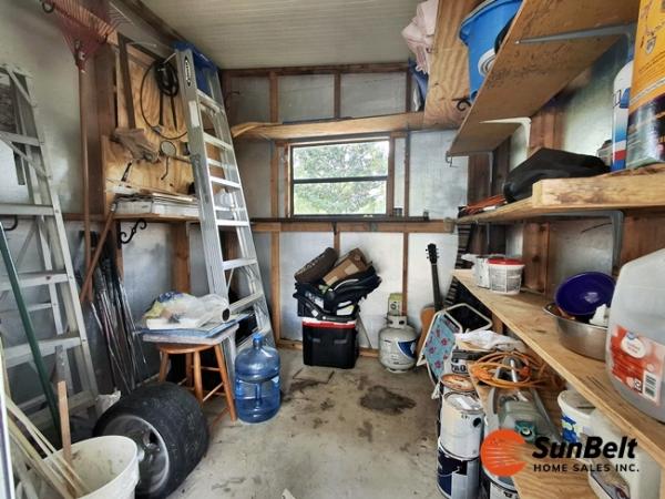 1986 Barrington Manufactured Home